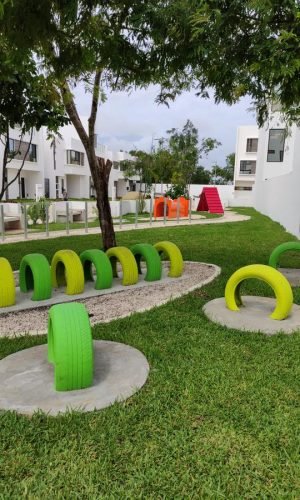 98722153531690376787912434684257314706586326535200702949317783742540190852968