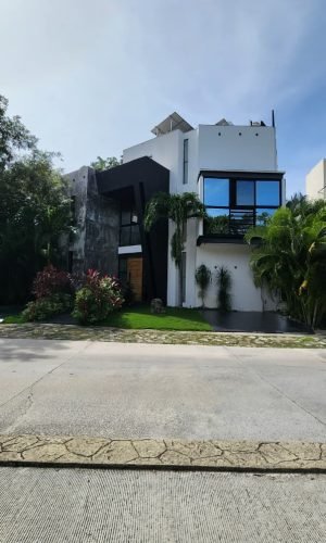 WhatsApp Image 2025-11-12 at 11.42.41 AM (2)